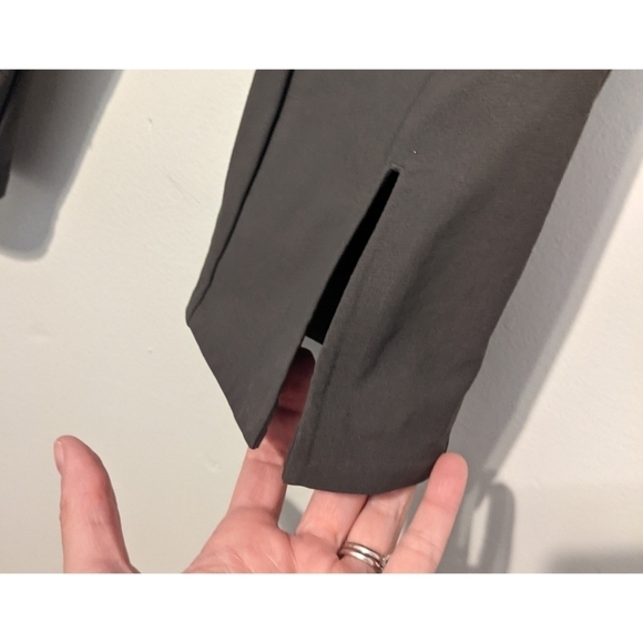 Athleta Wander Slim Straight Crop in Arbor Olive - Picture 8 of 8